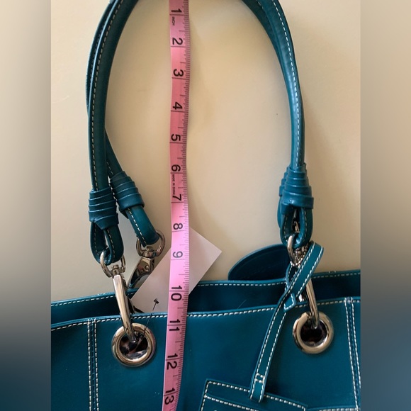 Teal Wilson’s leather bag - Picture 9 of 9